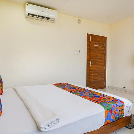 Fabhotel Sukh Vilas อินดอร์ ภายนอก รูปภาพ