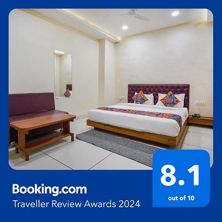 Fabhotel Sukh Vilas อินดอร์ ภายนอก รูปภาพ