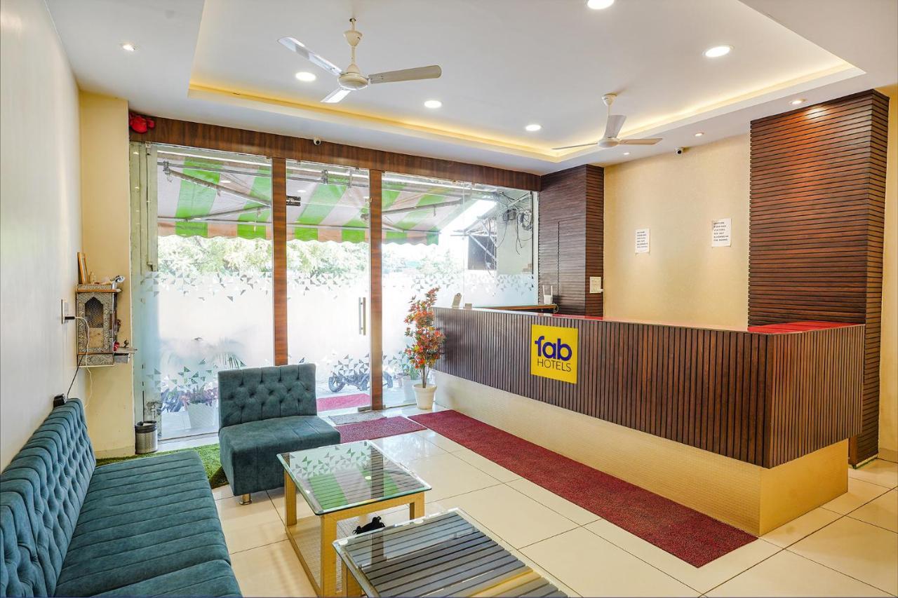 Fabhotel Sukh Vilas อินดอร์ ภายนอก รูปภาพ
