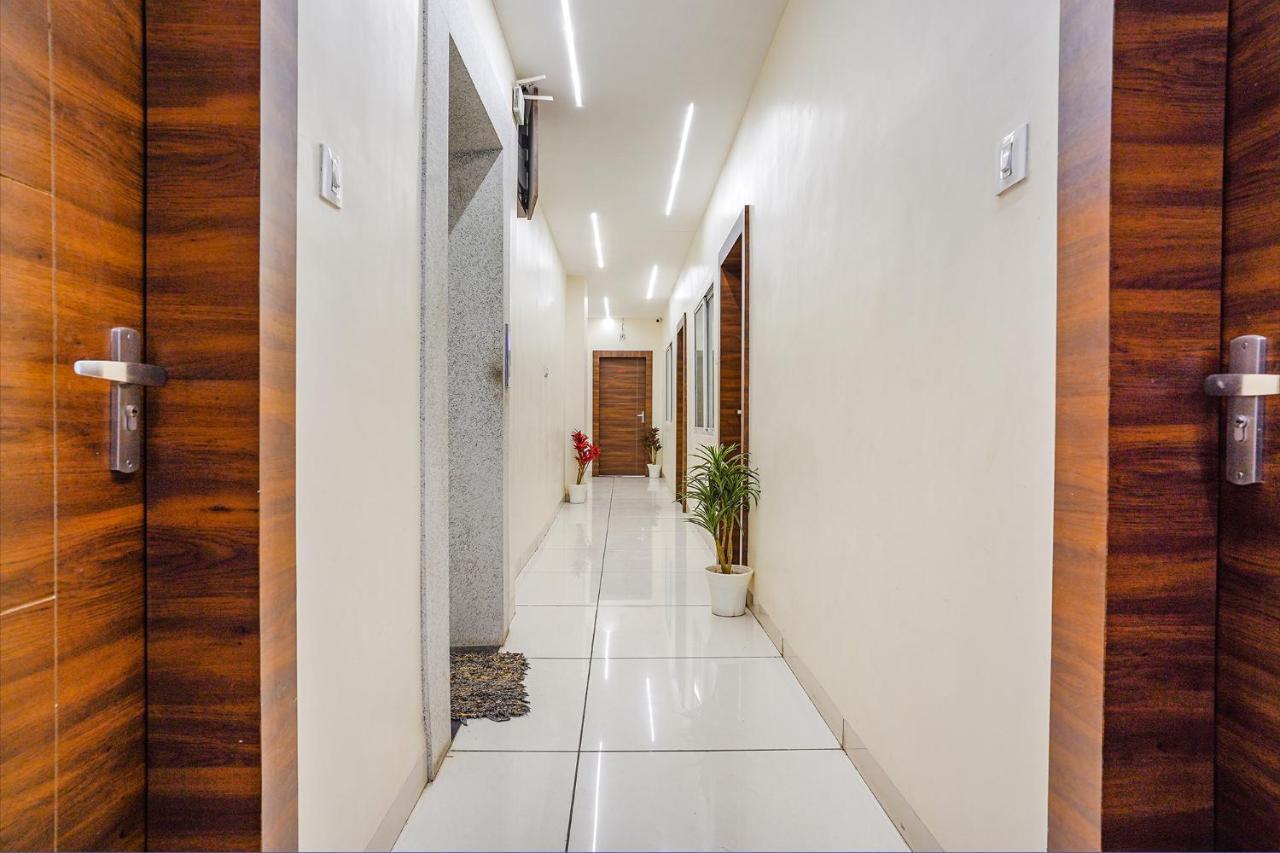 Fabhotel Sukh Vilas อินดอร์ ภายนอก รูปภาพ