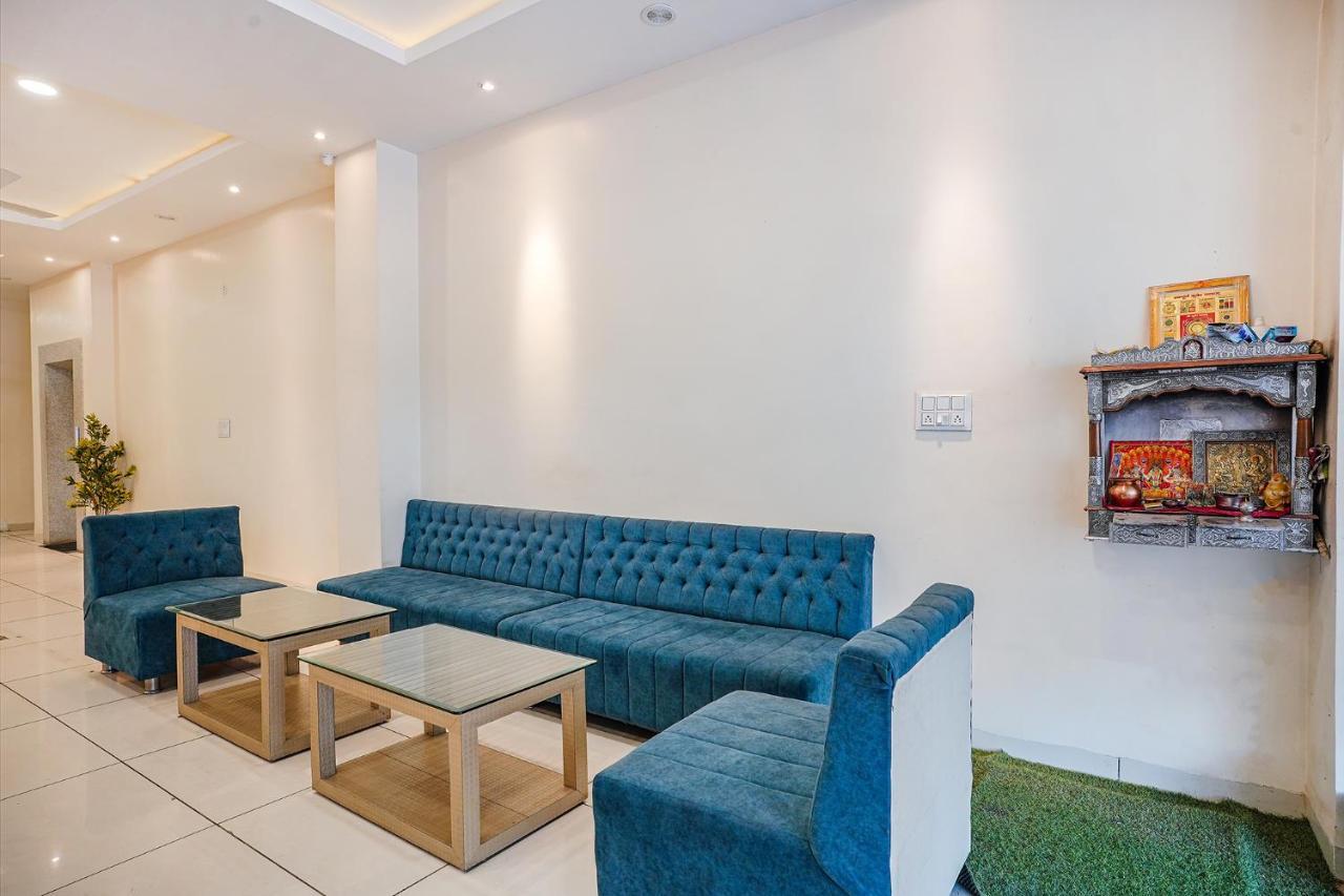 Fabhotel Sukh Vilas อินดอร์ ภายนอก รูปภาพ