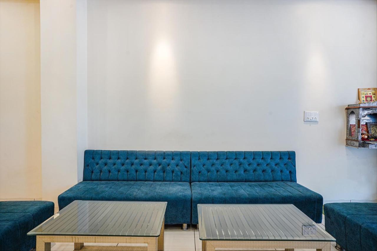 Fabhotel Sukh Vilas อินดอร์ ภายนอก รูปภาพ