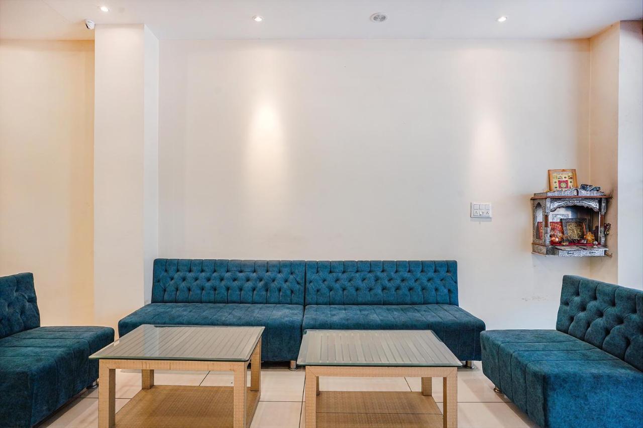 Fabhotel Sukh Vilas อินดอร์ ภายนอก รูปภาพ